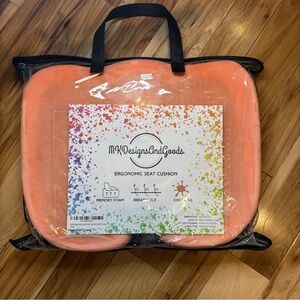 Ergonomic Seat Cushion | NWT